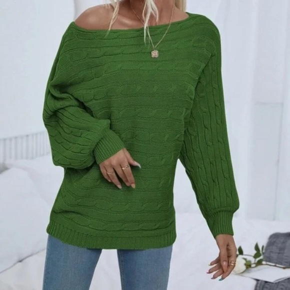 Luxe Cozy Cable Knit Oversized Sweater Top - Picture 11 of 14